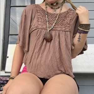 Julie’s closet maternity shirt